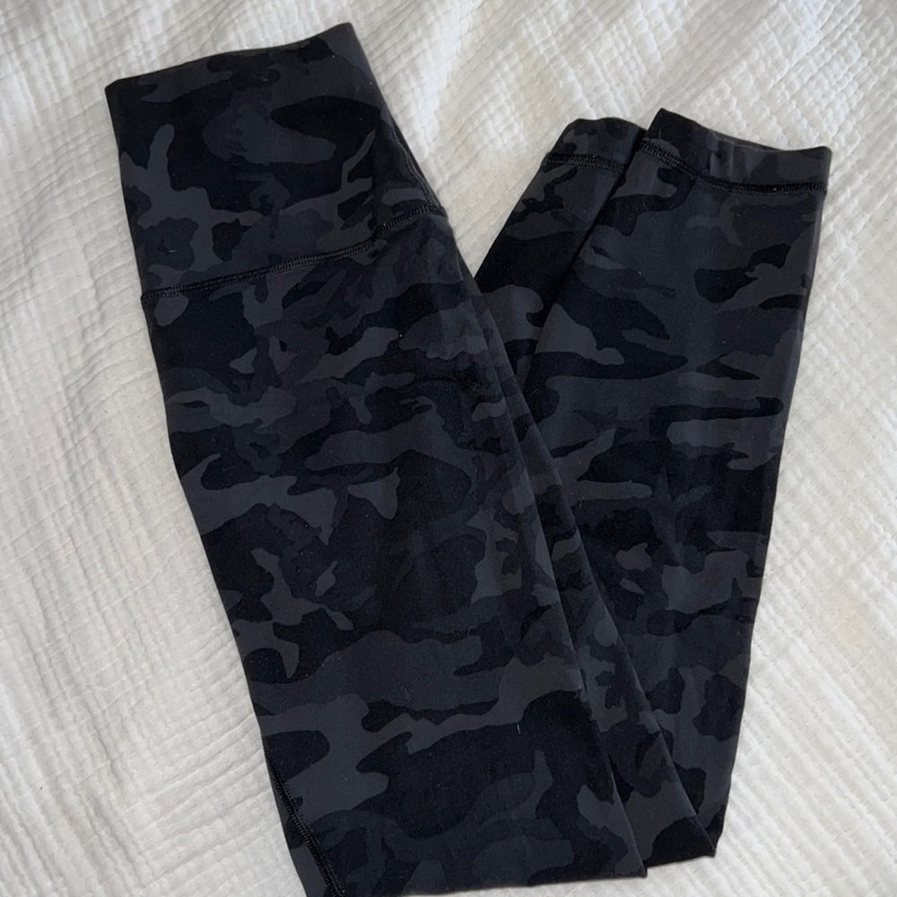 Lululemon Black Camo Align Leggings 25”